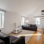 Loft Bica Com Vista O Rio Lisboa