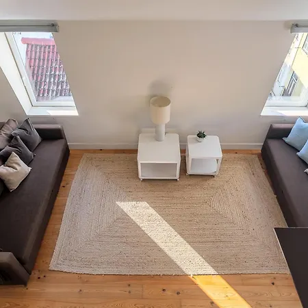 アパート Loft Bica Com Vista O Rio リスボン