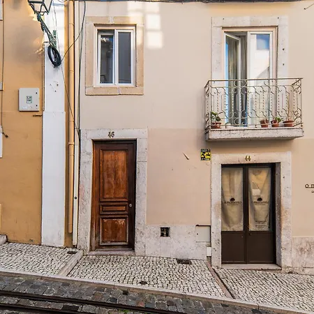 Loft Bica Com Vista O Rio Лиссабон